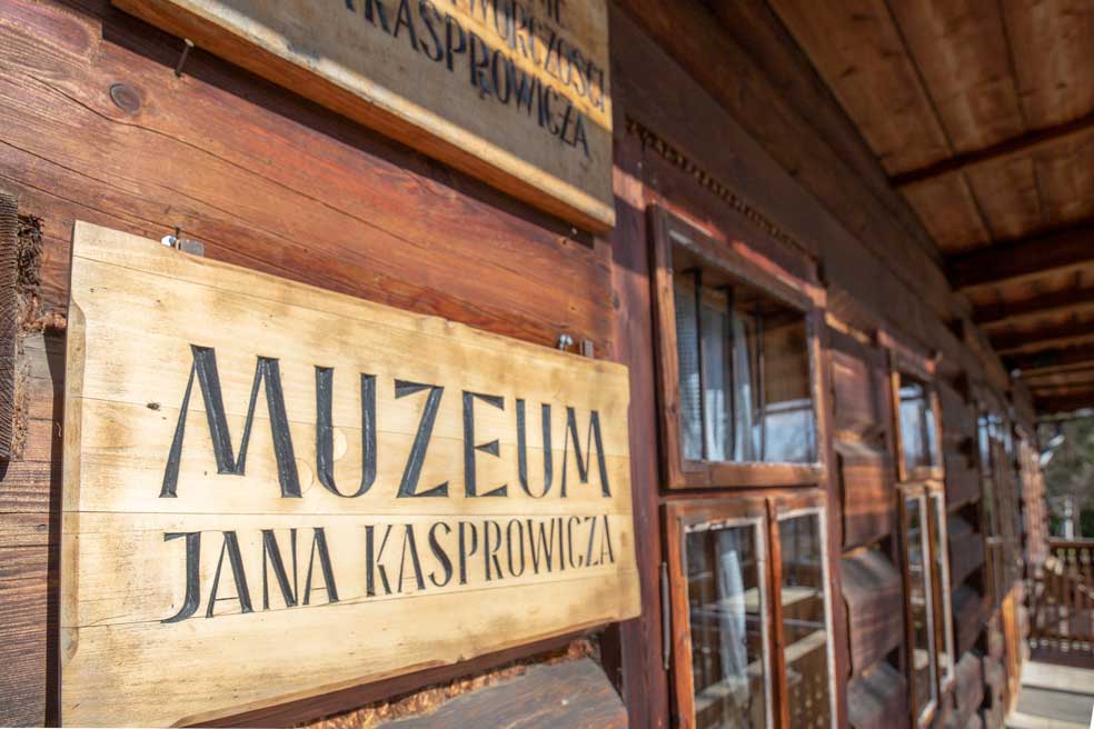 Wejście do Muzeum Jana Kasprowicza
